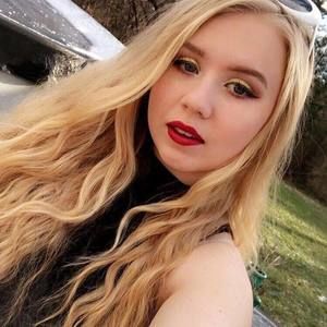 Meet your Posher, Abigayle